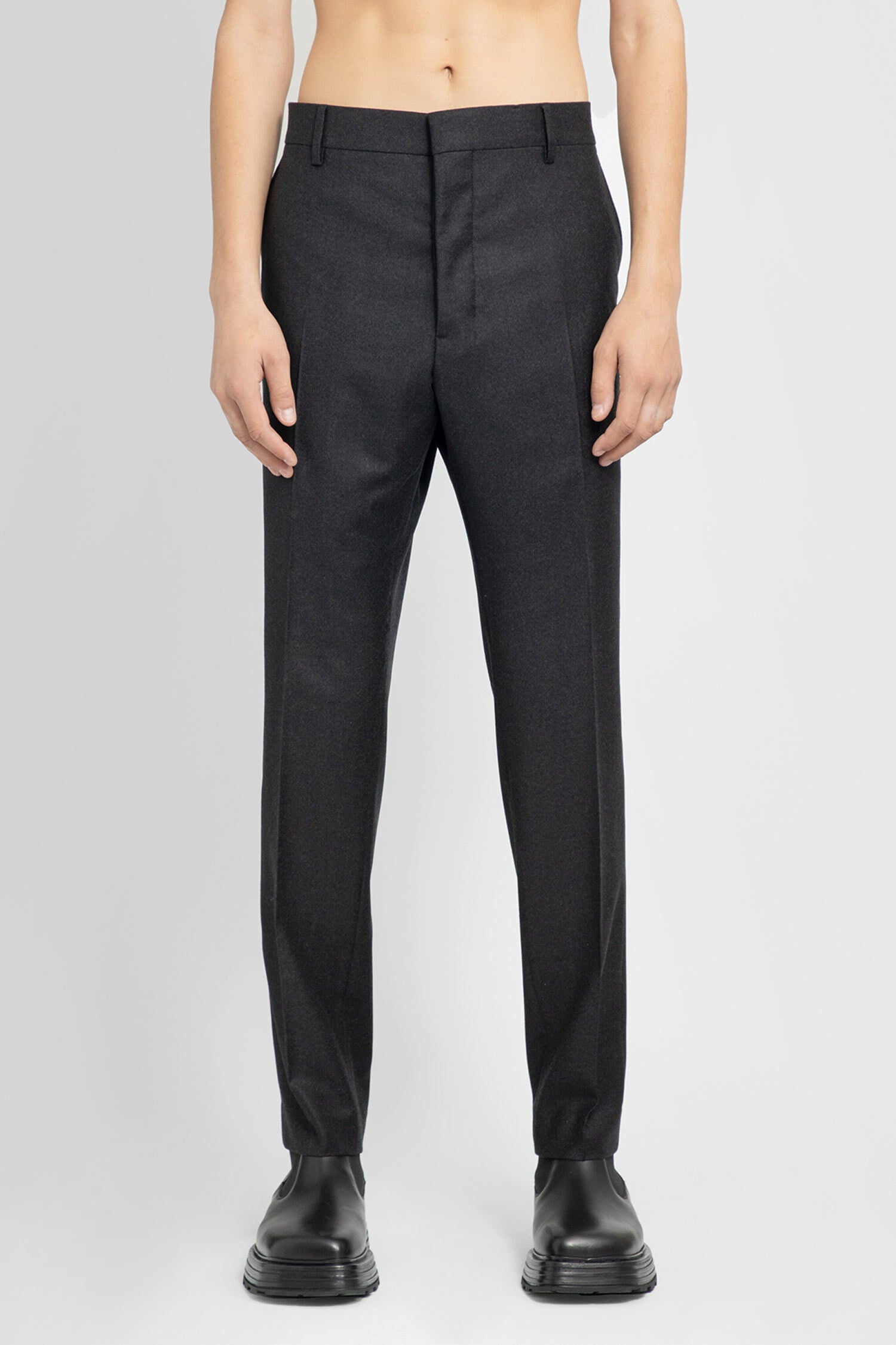 AMI PARIS MAN BLACK TROUSERS