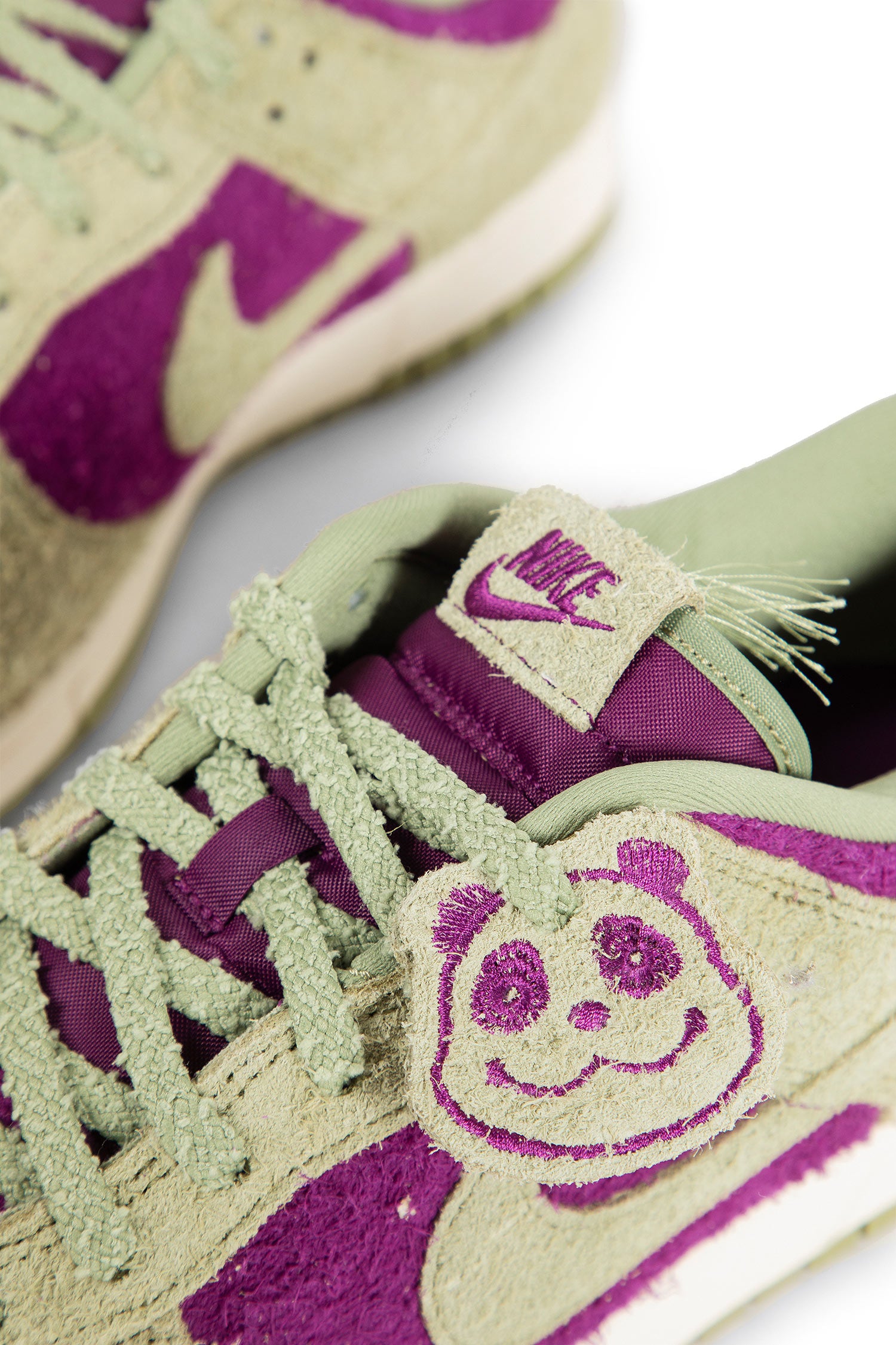 Nike Dunk Low Retro SE Sneakers