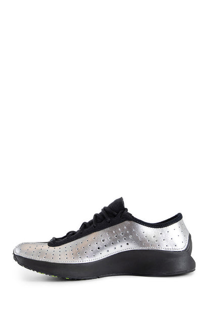 NIKE WOMAN SILVER SNEAKERS