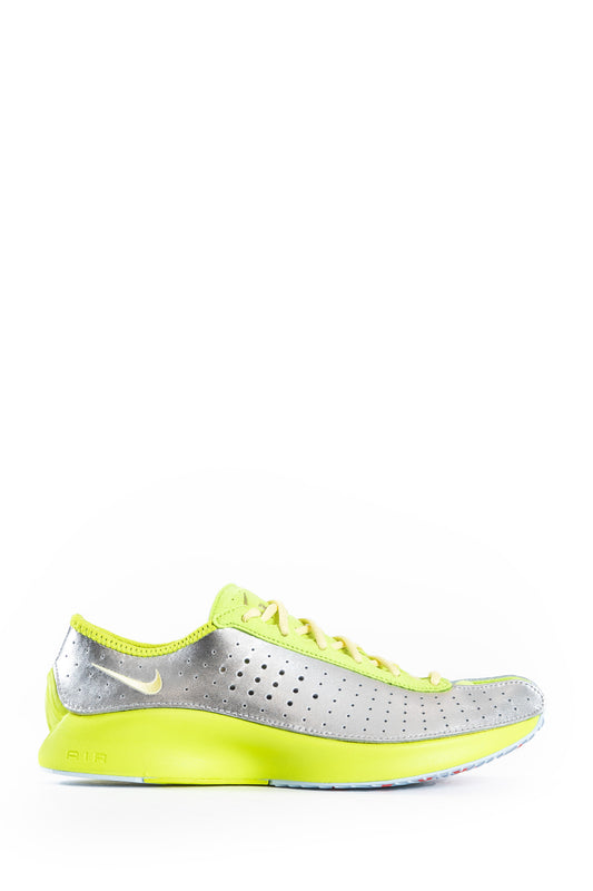 NIKE WOMAN YELLOW SNEAKERS