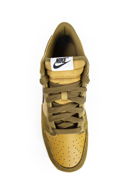 NIKE UNISEX GREEN SNEAKERS