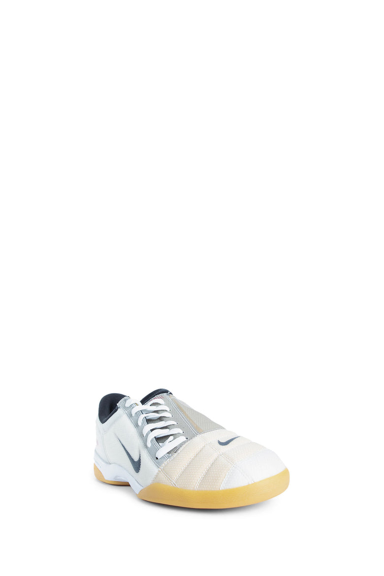 NIKE UNISEX WHITE SNEAKERS
