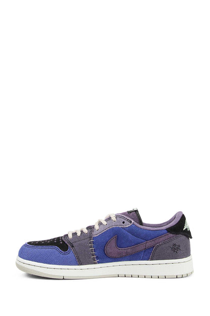 NIKE WOMAN  SNEAKERS