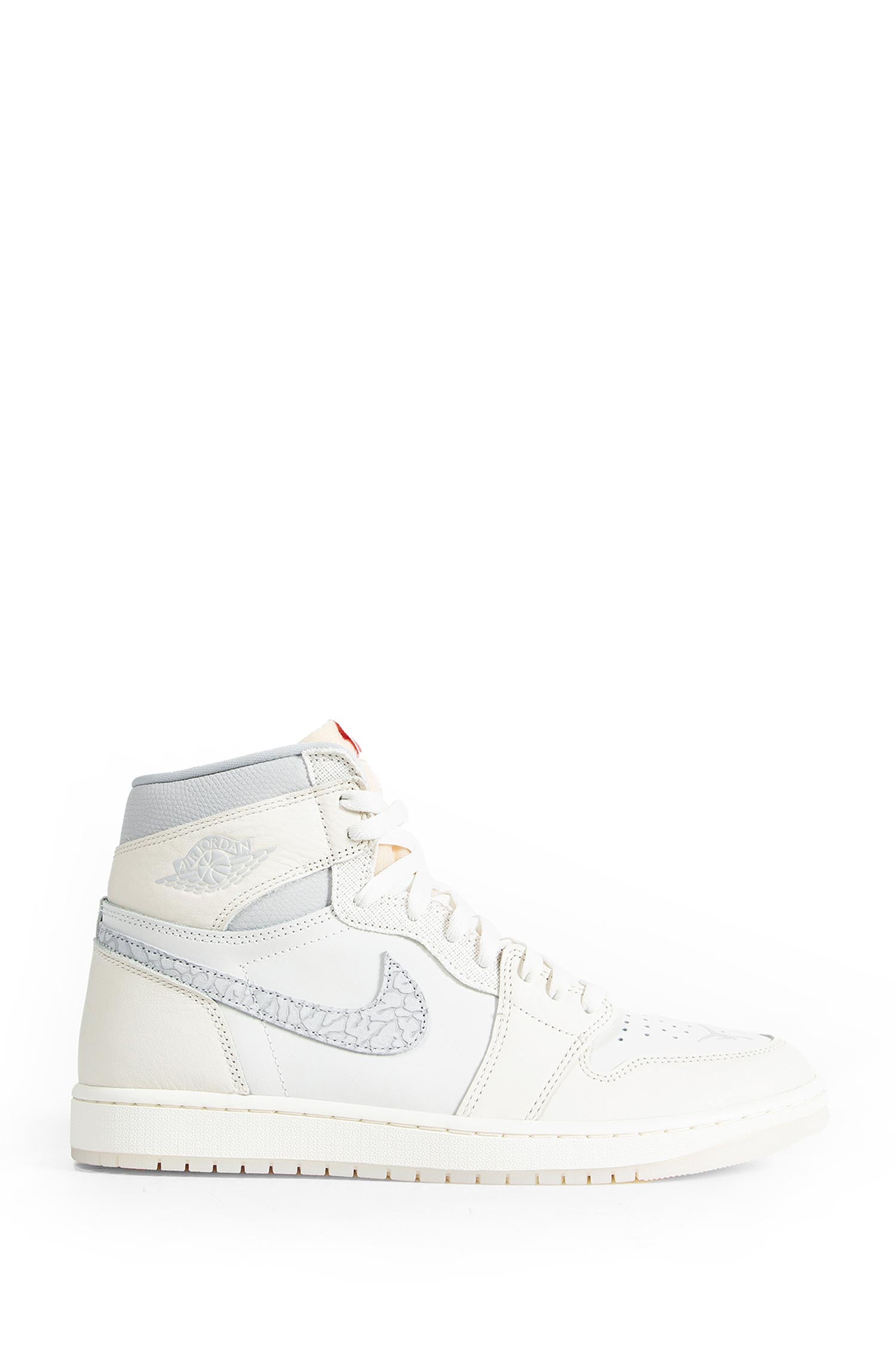 Air Jordan Hi Retro OG Sneakers