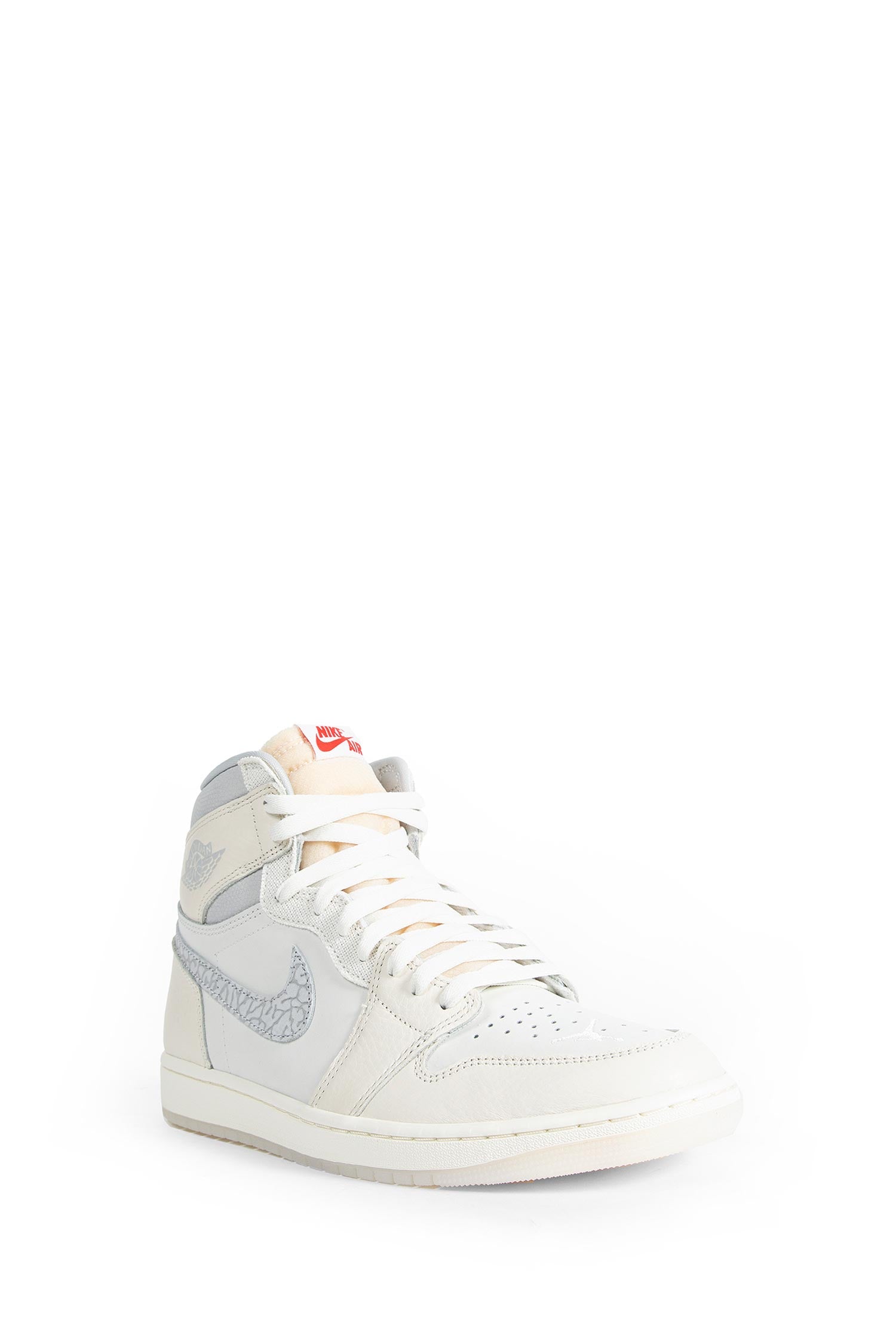 Air Jordan Hi Retro OG Sneakers