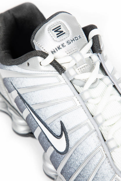 NIKE MAN GREY SNEAKERS