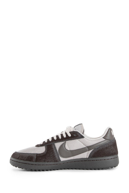 Field General Sneakers