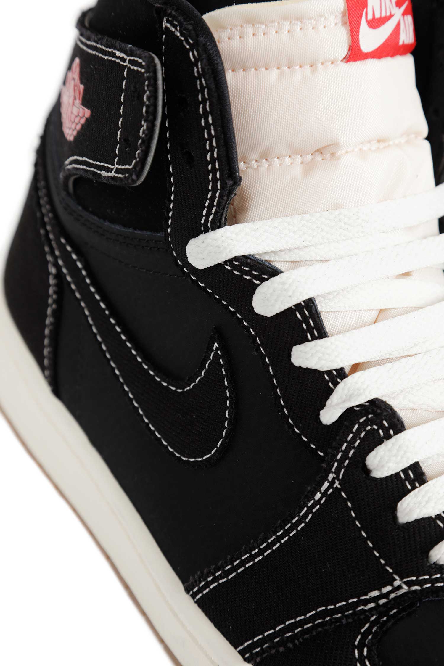 Air Jordan 1 Flight Club Sneakers