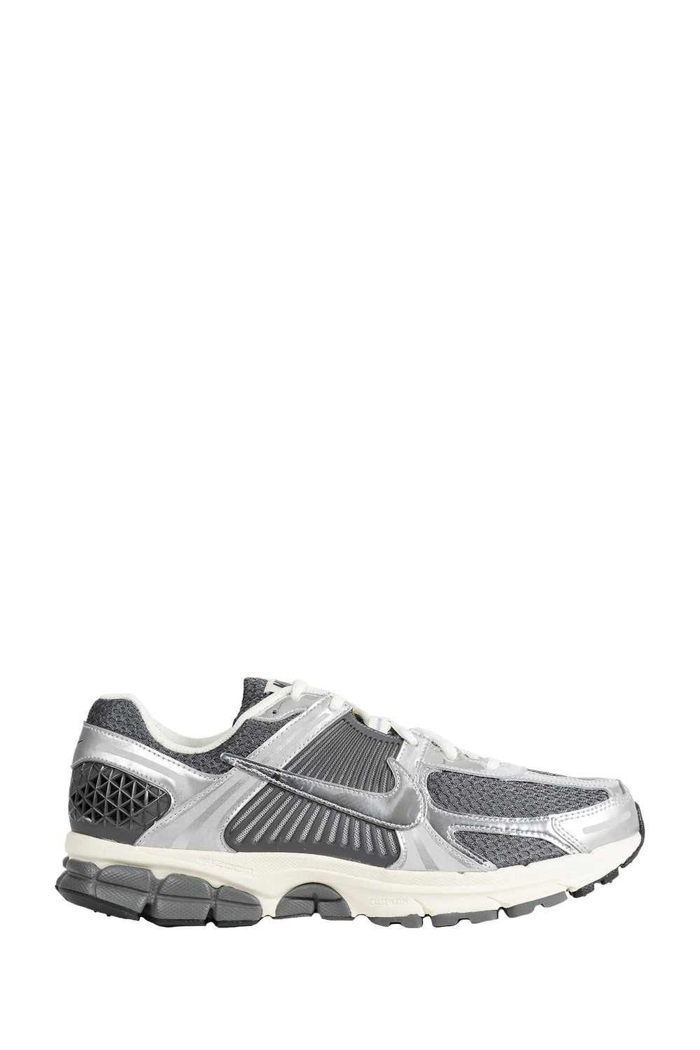 NIKE Zoom Vomero 5 Sneakers man
