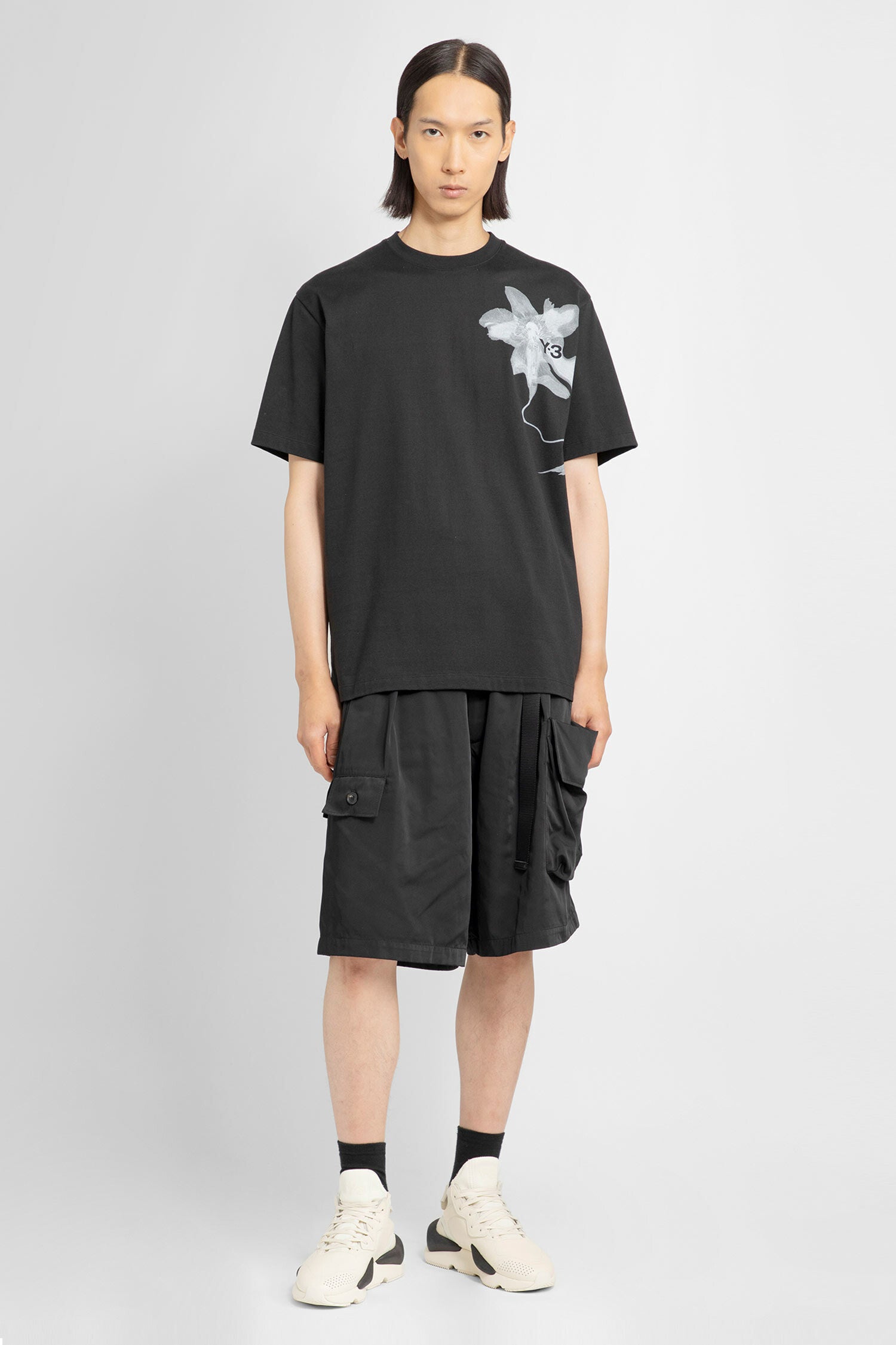 Y-3 MAN BLACK SHORTS & SKIRTS