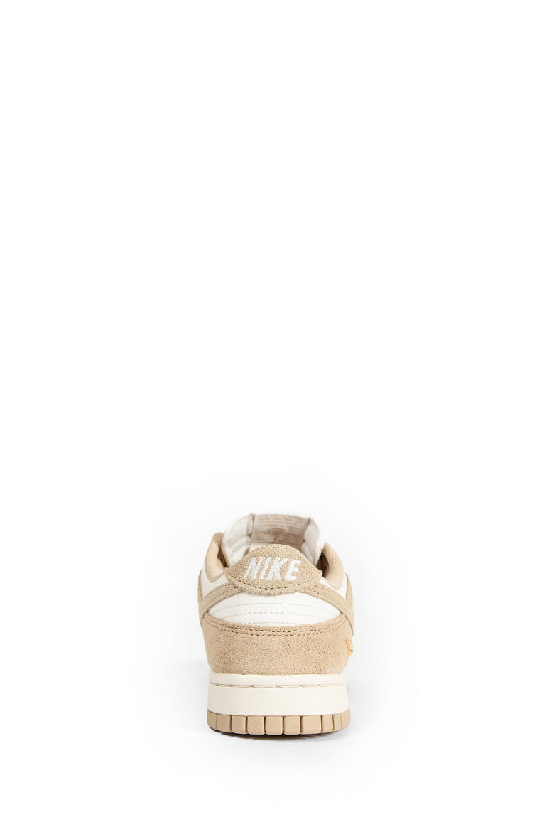 Nike Dunk low SE Sneakers