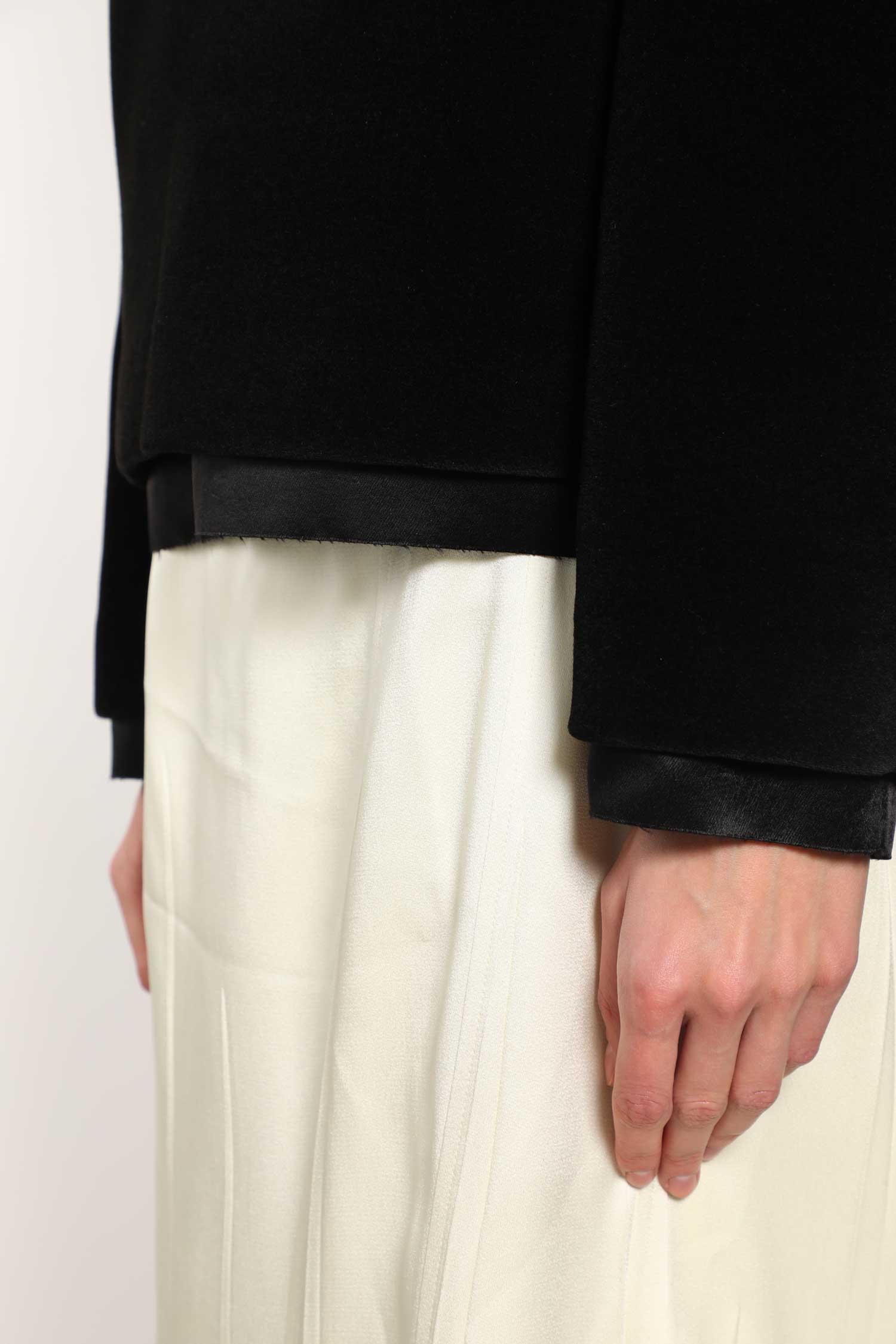 JIL SANDER WOMAN BLACK TOPS
