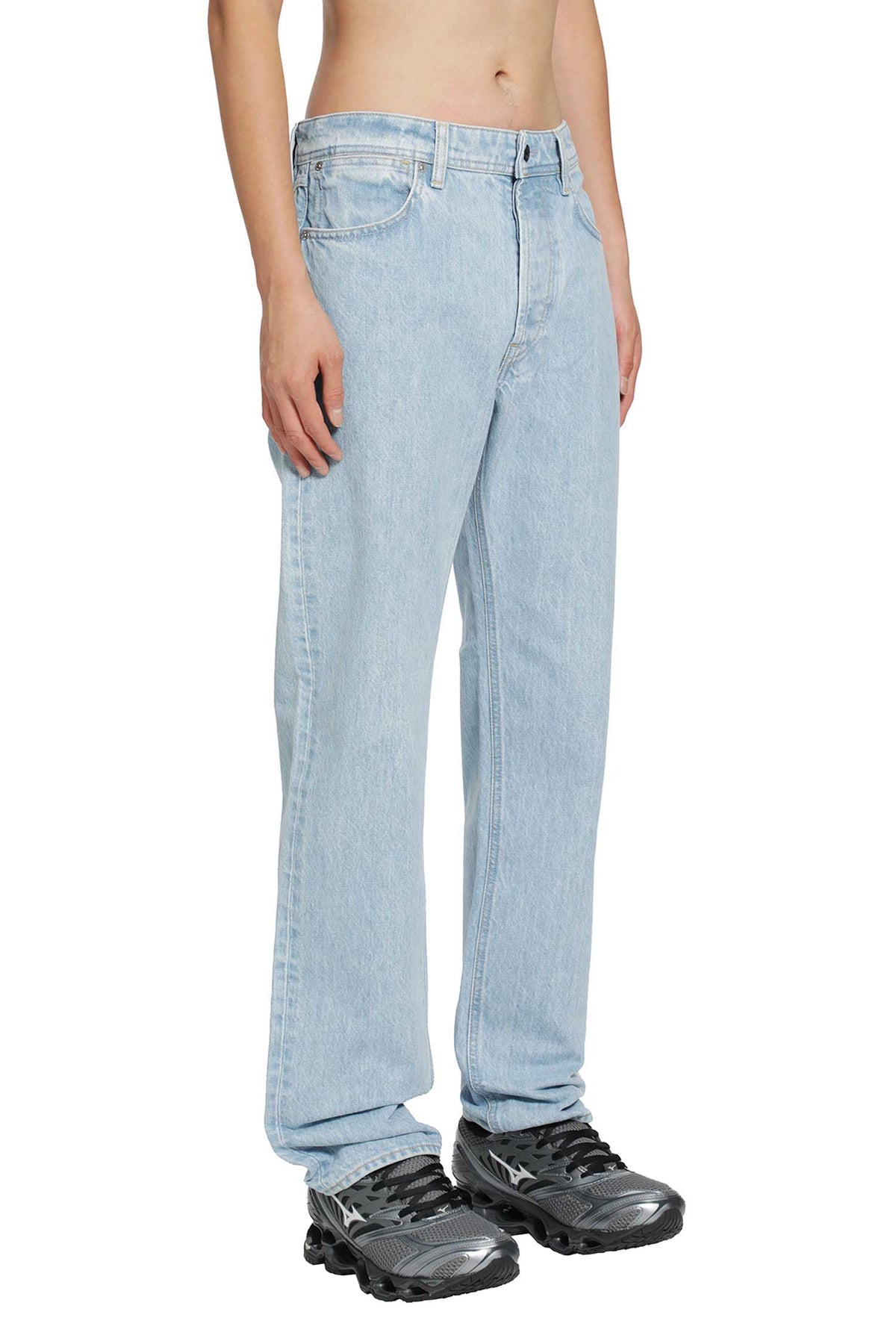 J100005 Light Bull Denim Jeans