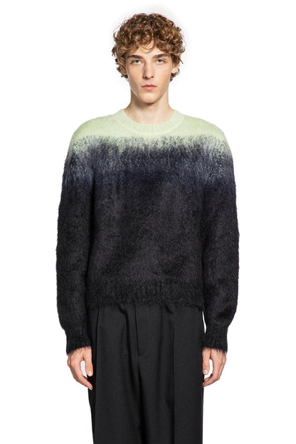 Crewneck Firm Knit Sweater