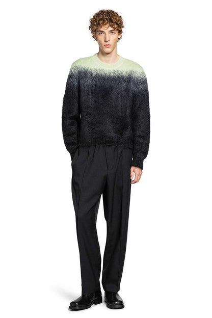Crewneck Firm Knit Sweater