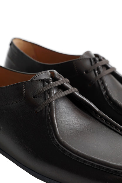 Hood Lace-Up Shoe