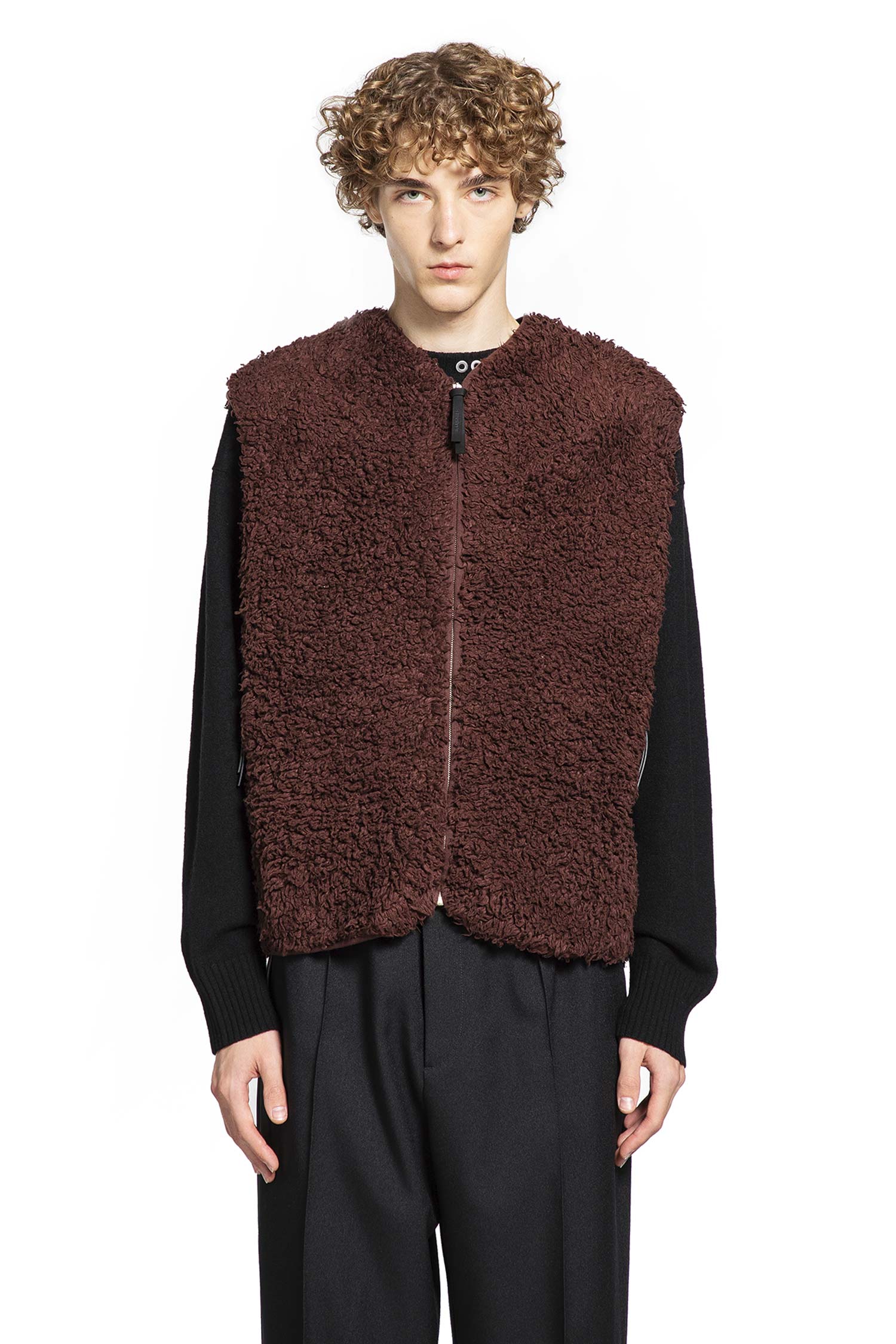 JIL SANDER MAN RED VESTS
