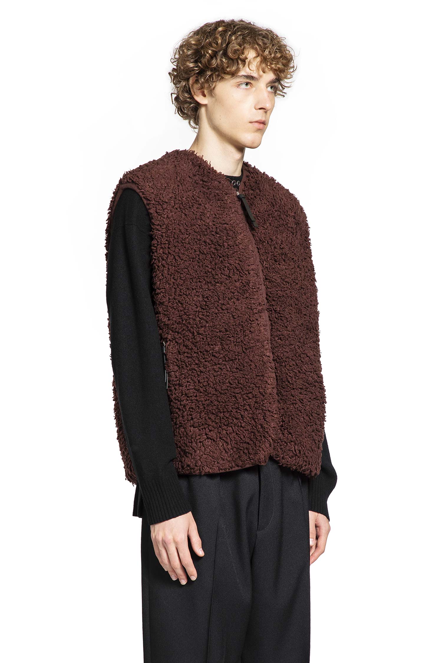 JIL SANDER MAN RED VESTS