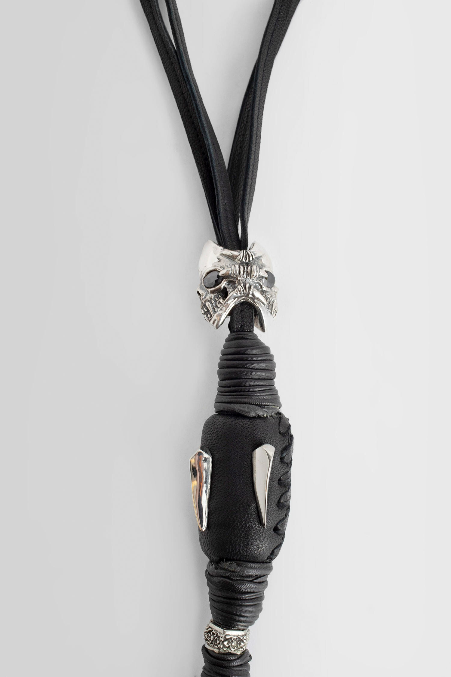 KD2024 UNISEX BLACK JEWELLERY