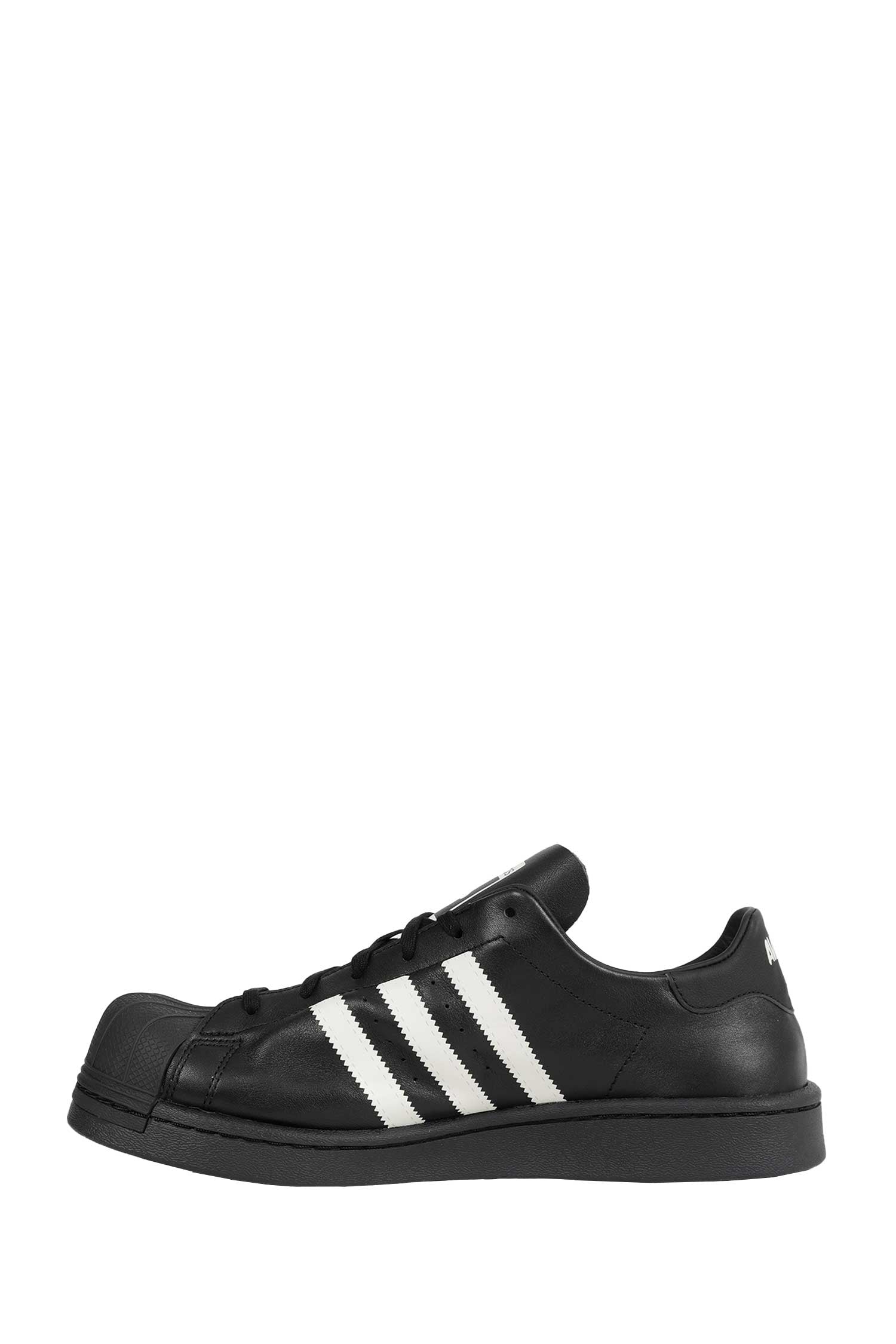 in collaboration with avavav Vacuum Sneakers