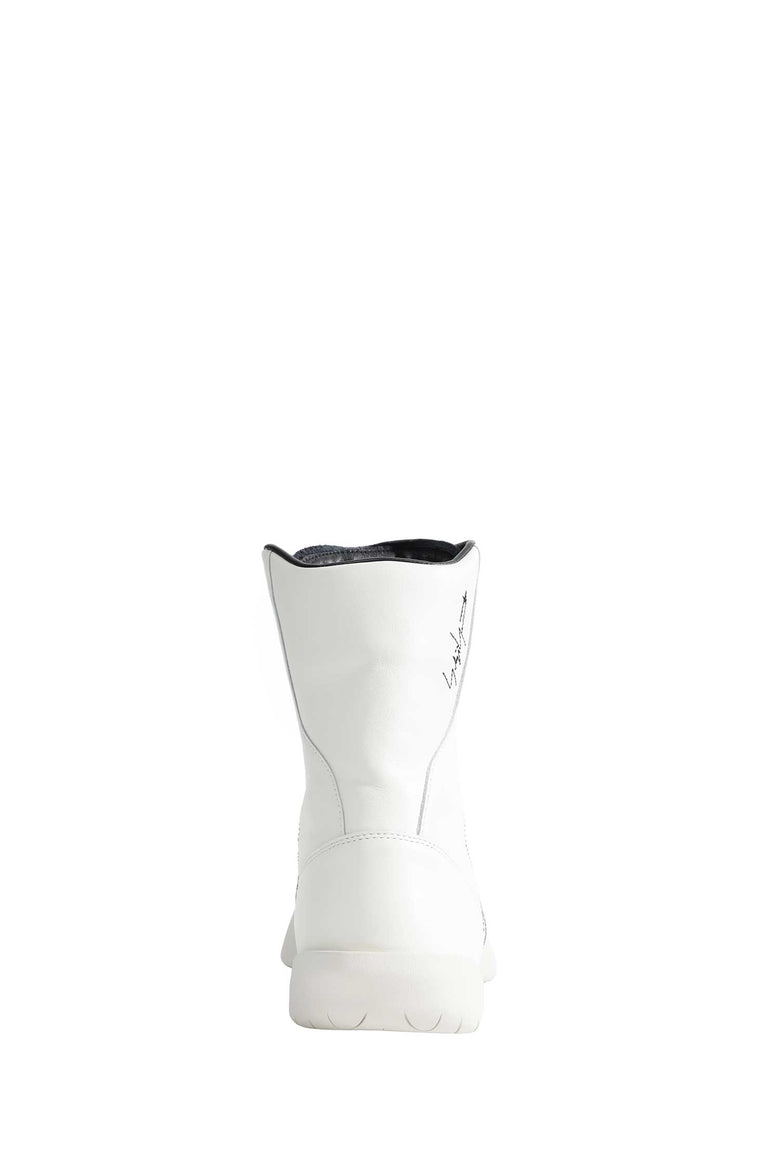 
              Y-3 Y-3 Regu Hi Shoes man
            