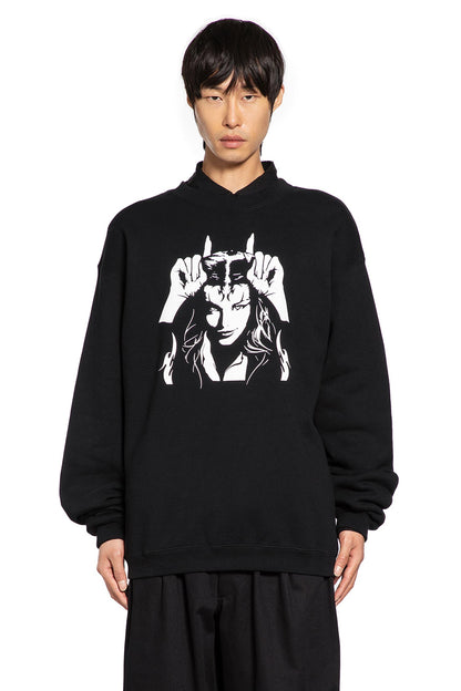 Masses Collaboration Graphic Sweatshirt