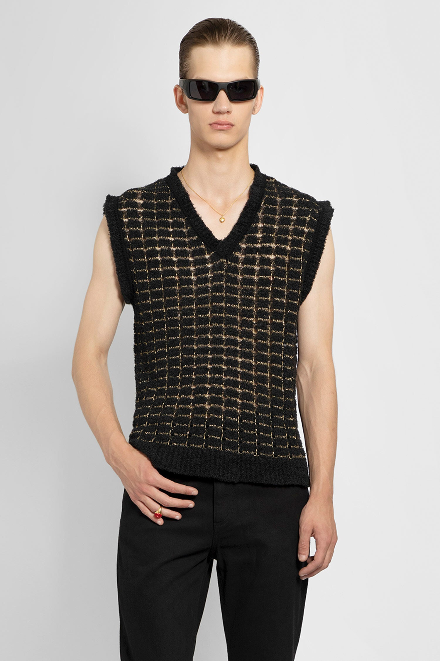 ERNEST W. BAKER MAN BLACK VESTS