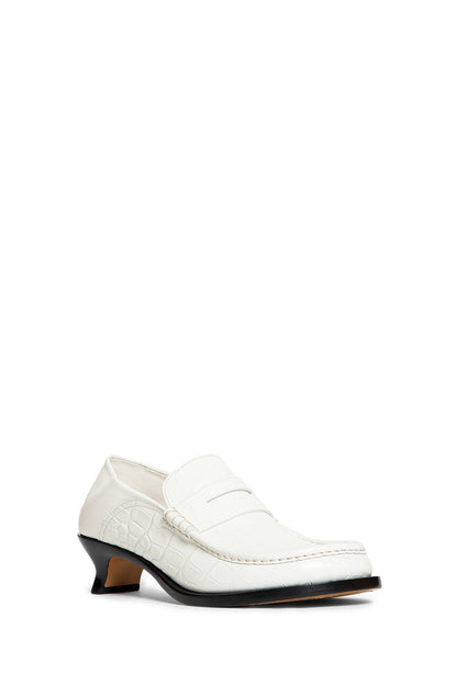 LOEWE WOMAN WHITE PUMPS