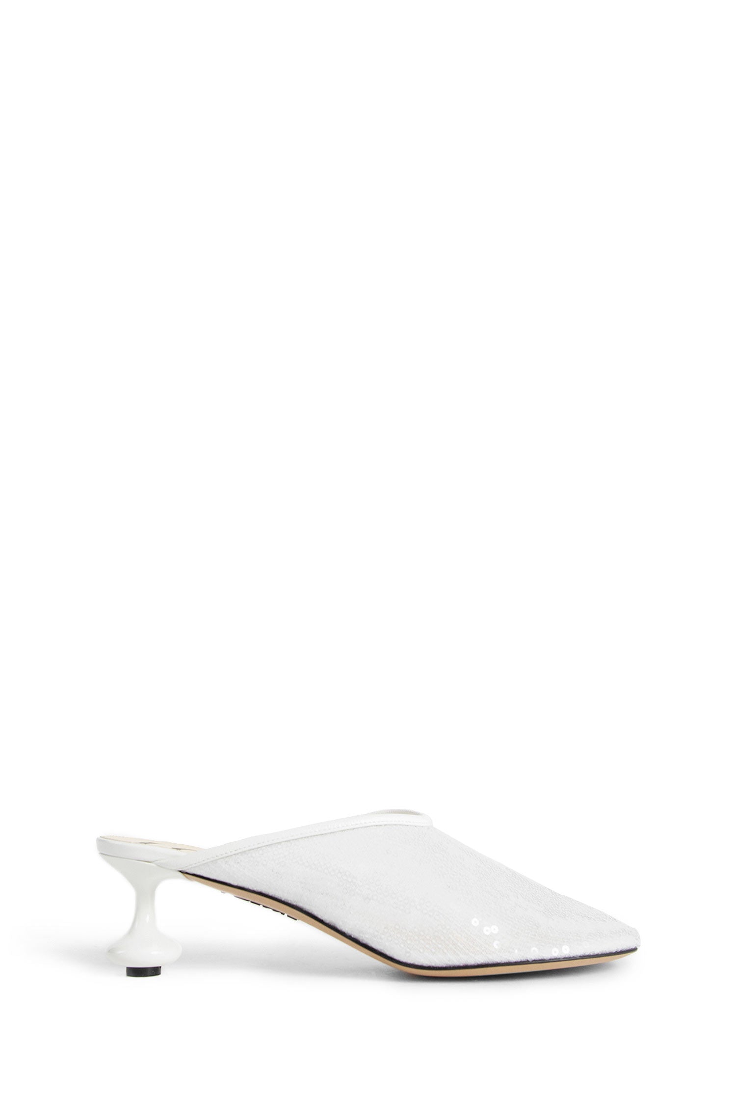 LOEWE WOMAN WHITE PUMPS