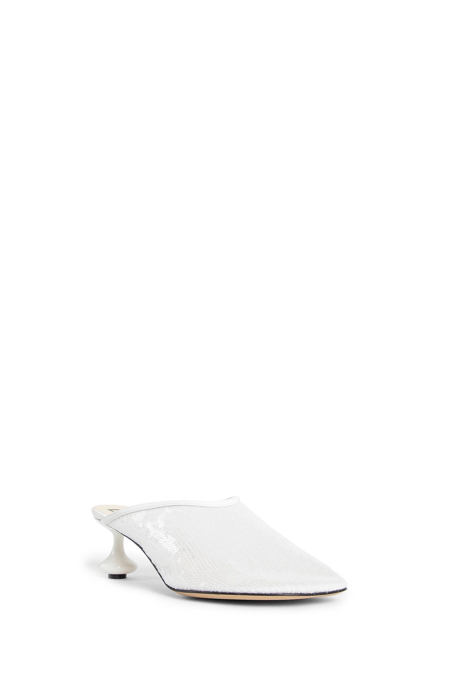 LOEWE WOMAN WHITE PUMPS