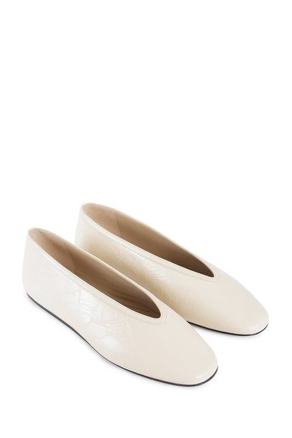 LE MONDE BERYL WOMAN WHITE FLATS