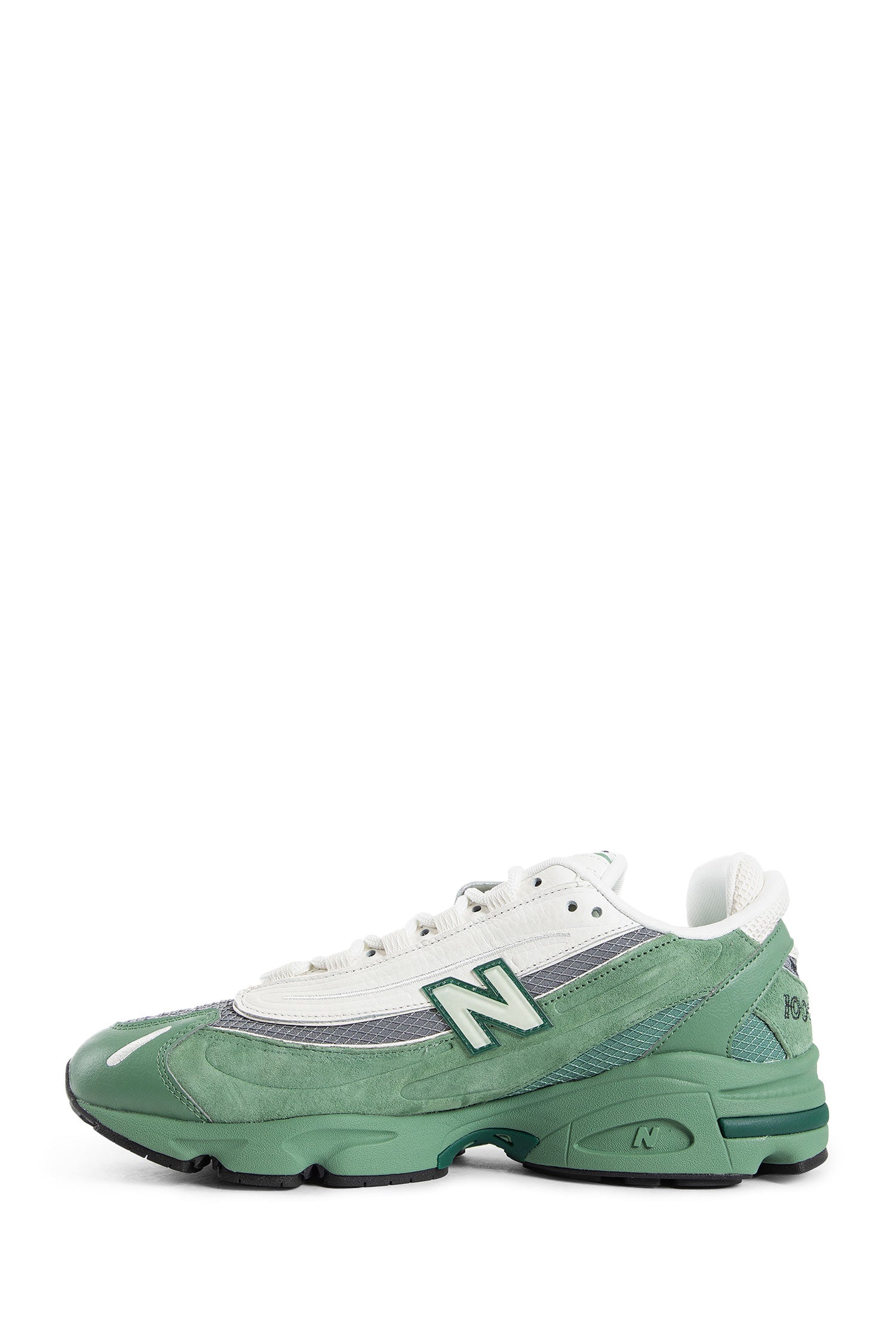 NEW BALANCE UNISEX GREEN SNEAKERS