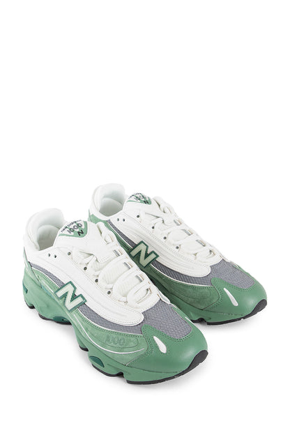 NEW BALANCE UNISEX GREEN SNEAKERS