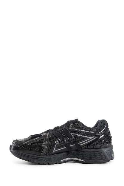 NEW BALANCE UNISEX BLACK SNEAKERS - Antonioli.eu