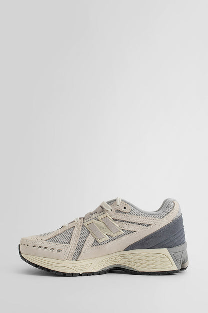 NEW BALANCE UNISEX GREY SNEAKERS