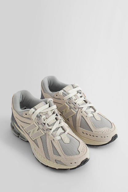 NEW BALANCE UNISEX GREY SNEAKERS