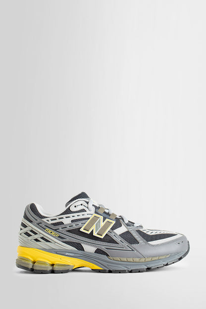 NEW BALANCE UNISEX GREY SNEAKERS