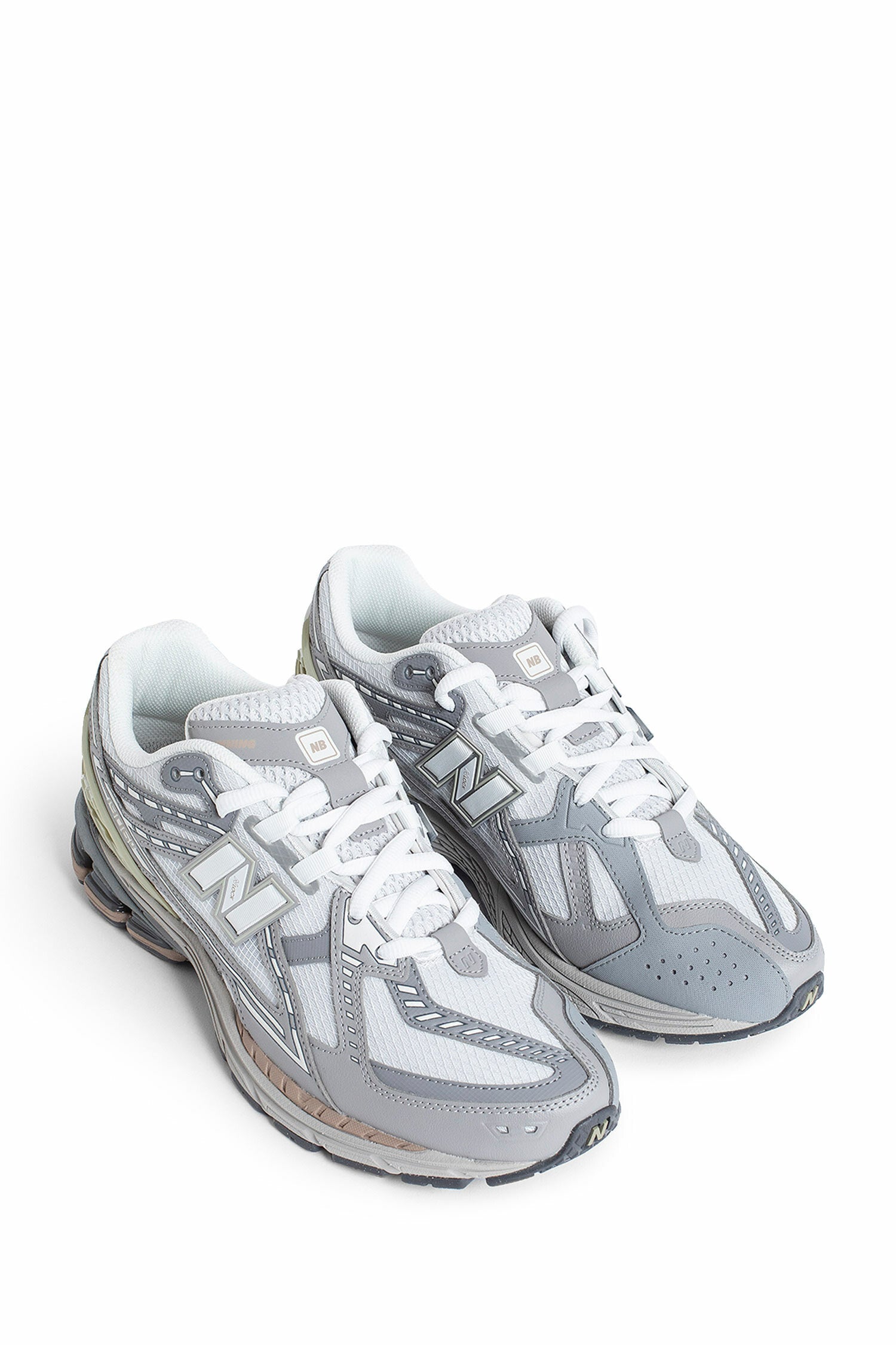 NEW BALANCE UNISEX GREY SNEAKERS