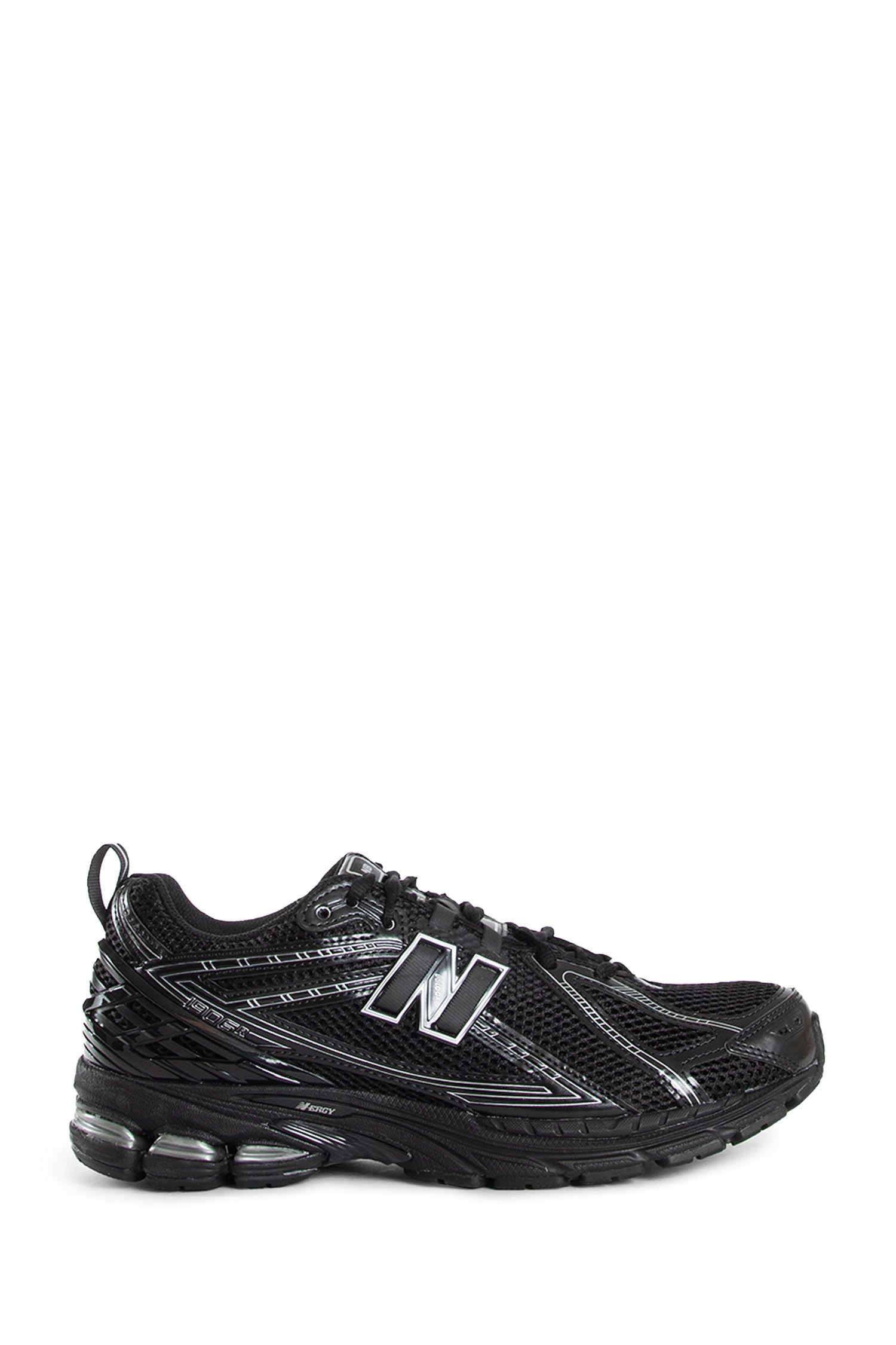1906R Sneakers