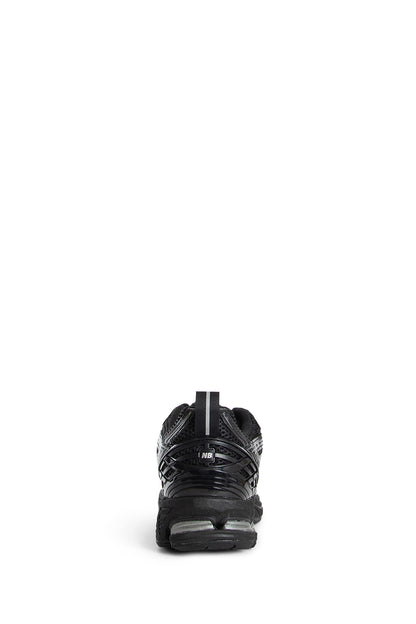 1906R Sneakers