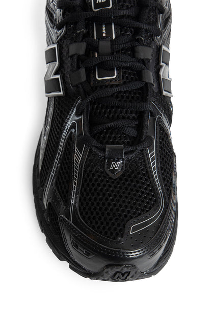 1906R Sneakers