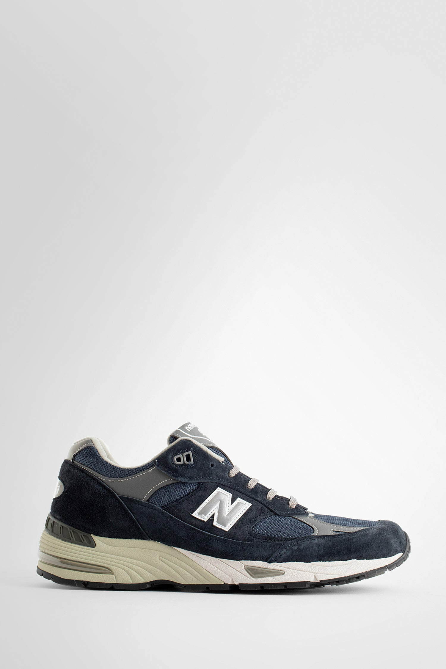 NEW BALANCE UNISEX BLUE SNEAKERS