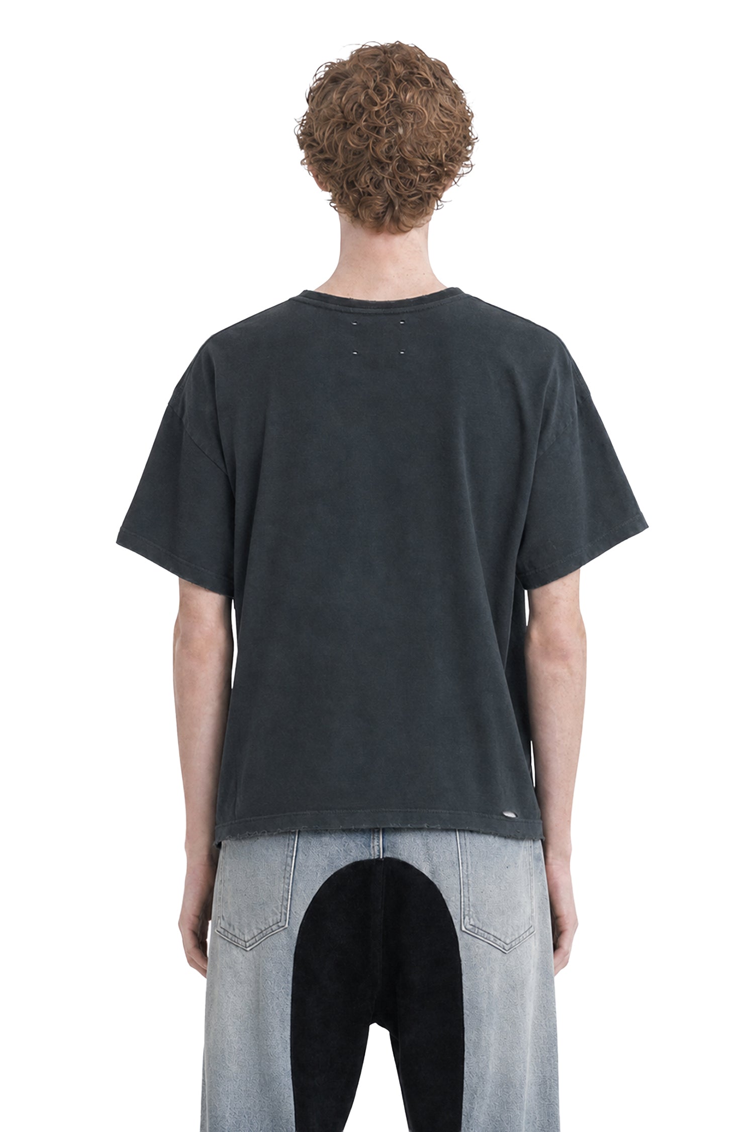 MARKING DISTANCE Manhunt Tee man