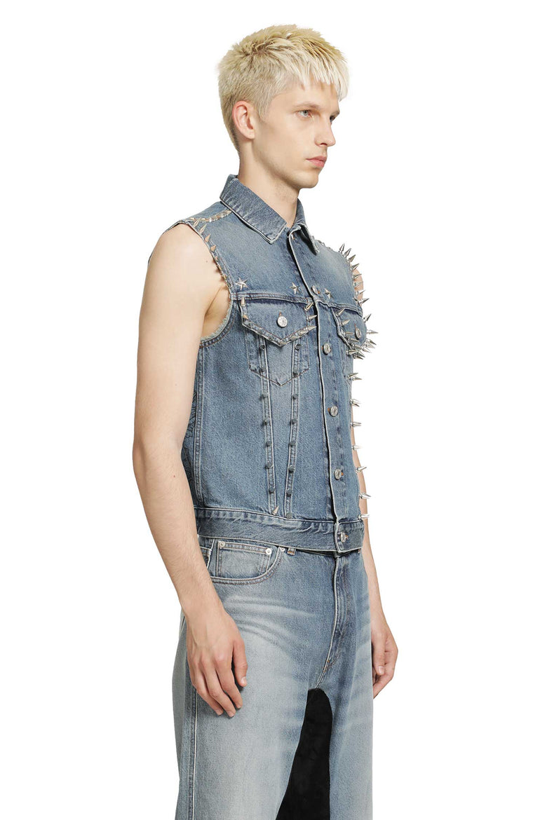 
              MARKING DISTANCE Starstudded Vest man
            