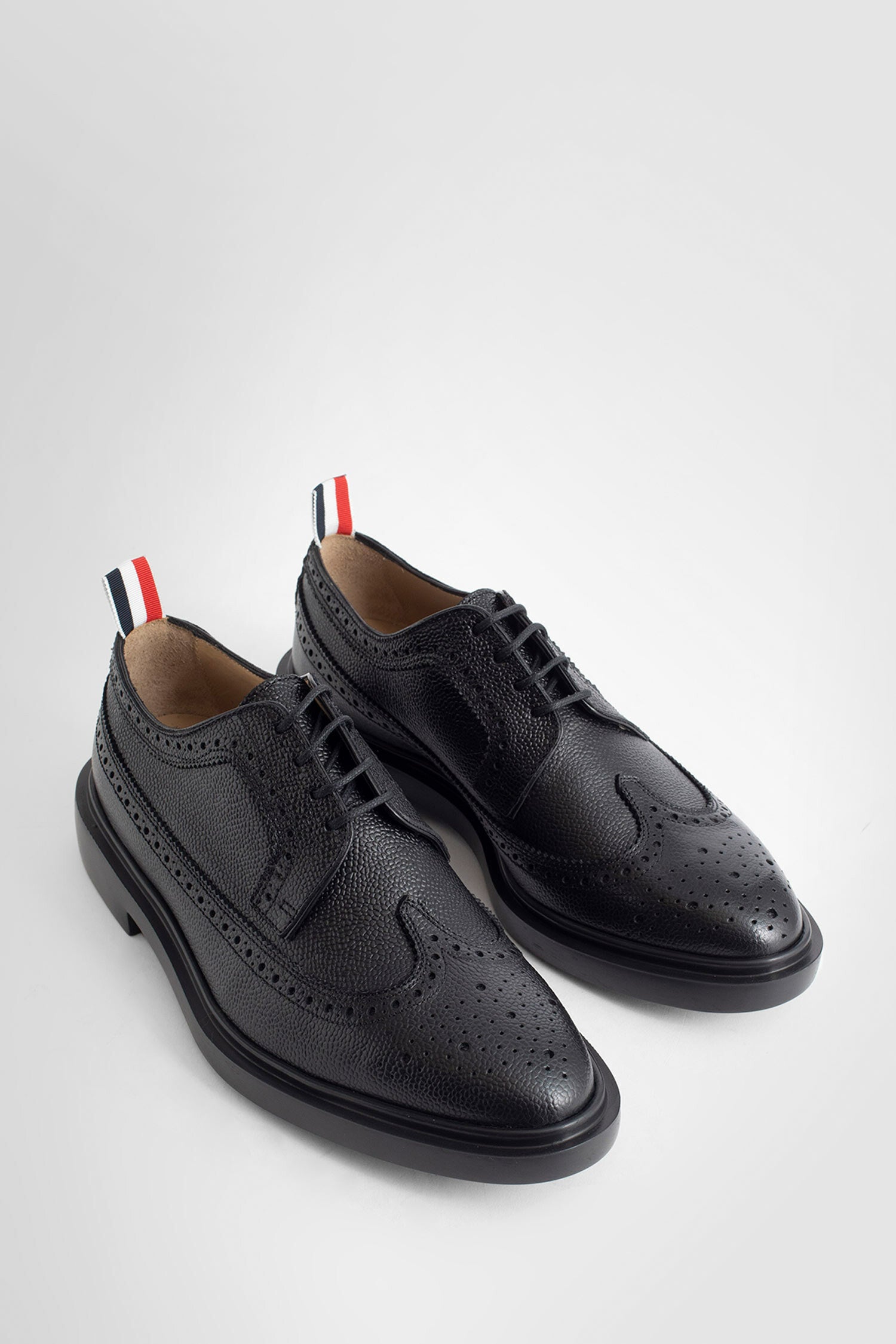 THOM BROWNE MAN BLACK LACE-UPS