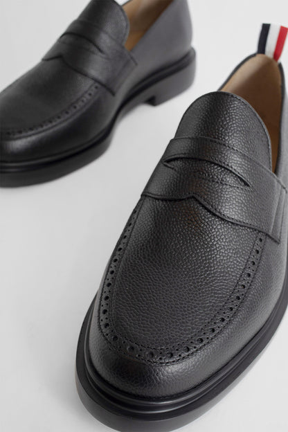 THOM BROWNE MAN BLACK LOAFERS & FLATS