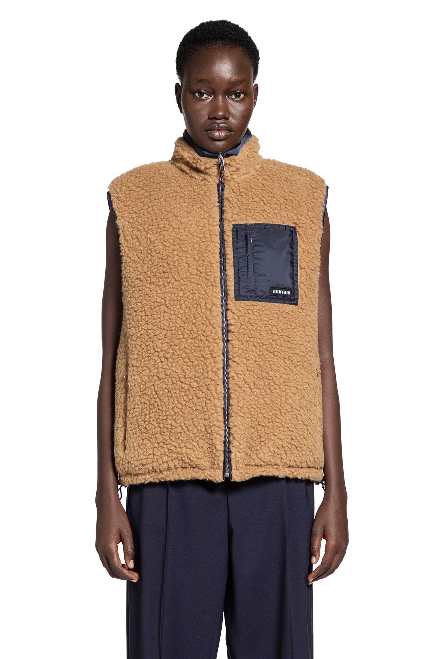 Technical Pongé Teddy Down Vest