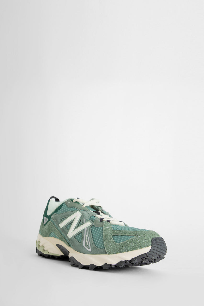 NEW BALANCE UNISEX GREEN SNEAKERS