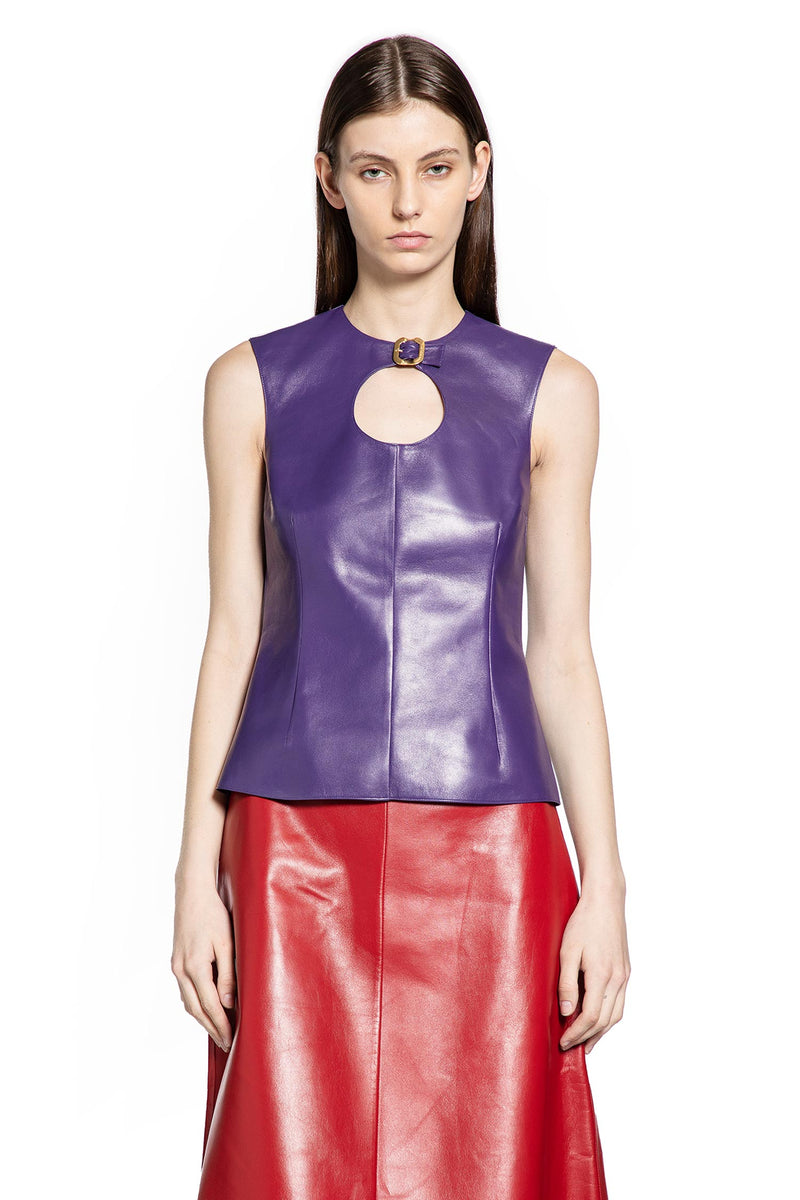 Nappa leather top with buckle