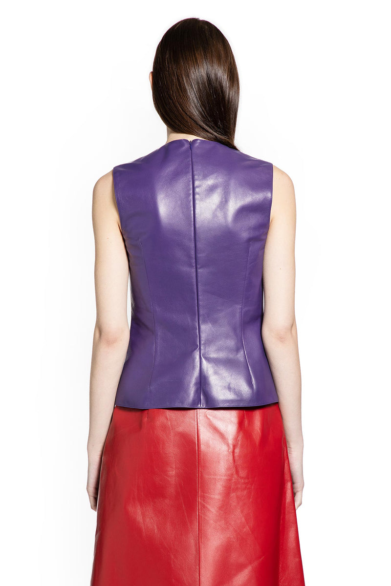 Nappa leather top with buckle